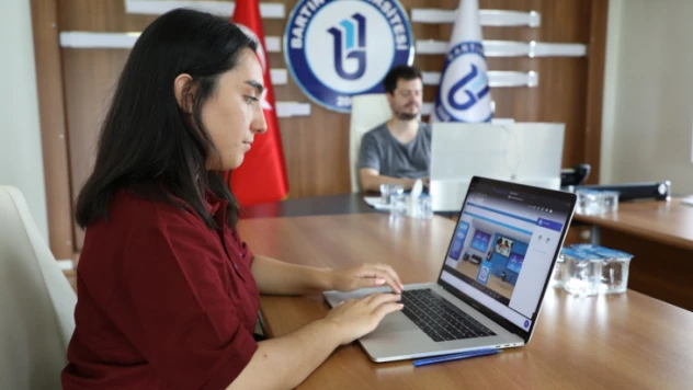 BARÜ, öğrenciler ile ailelerine anlatıldı