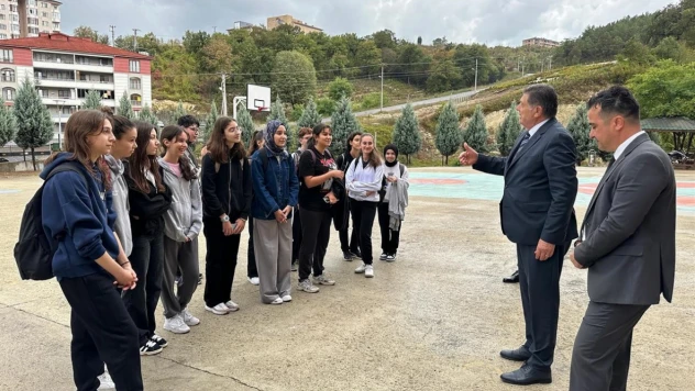 Başkan Yalçınkaya'dan Okul Ziyaretleri