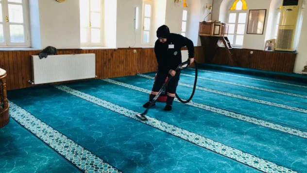 Camilerde Hijyen Seferberliği Sürüyor