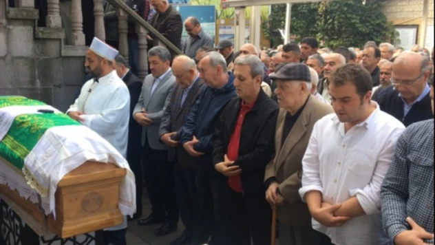 65 yıllık demir ustası son yolcuğuna uğurlandı