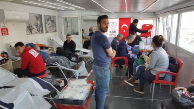 2 GÜNDE, 321 ÜNİTE KAN, 187 ÜNİTE KÖK HÜCRE BAĞIŞI