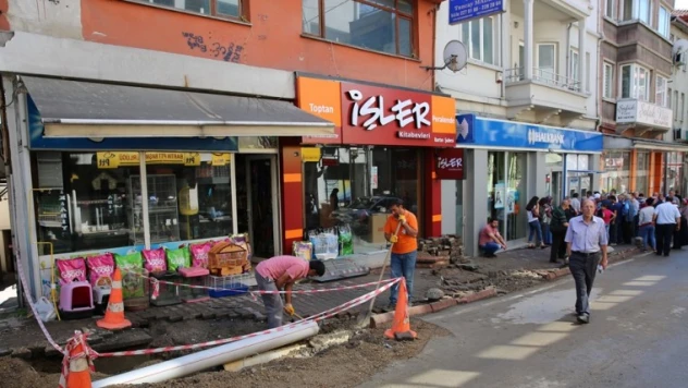 KARAKAŞ SULAR ALTINDA