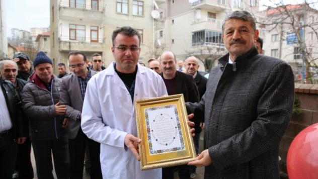 Bir günde iki açılış