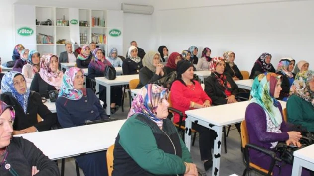 ÖNCE EĞİTİM ALDILAR SONRA TESİSLERİ GEZDİLER