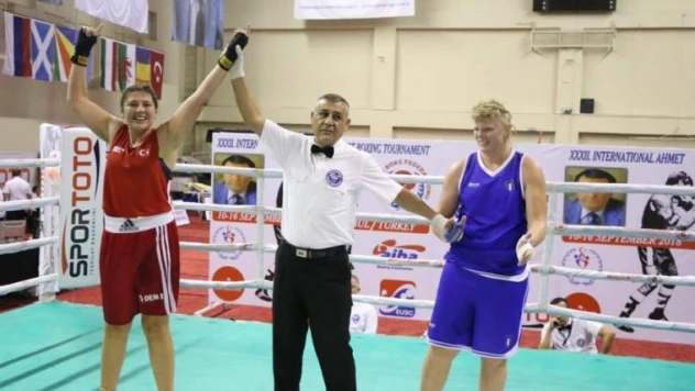 Demir Lady yine şampiyon