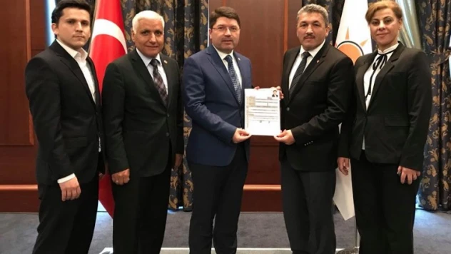 Tunç, adaylık başvurusunu yaptı