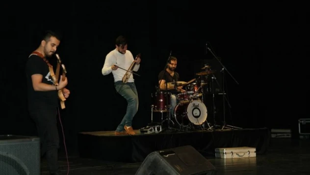 Ekin Uzunlar'dan muhteşem konser