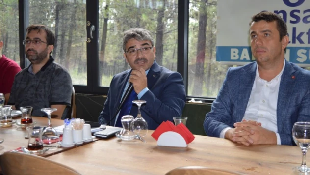 Ensar Vakfı Başkan ve Yöneticileri basınla buluştu
