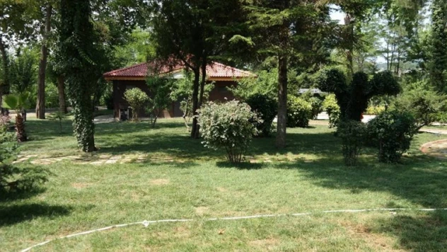 GAZHANE PARKI YEŞİLLENDİ
