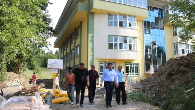Tunç, Yeni Kozcağız Entegre Sağlık Merkezi inşaatını inceledi