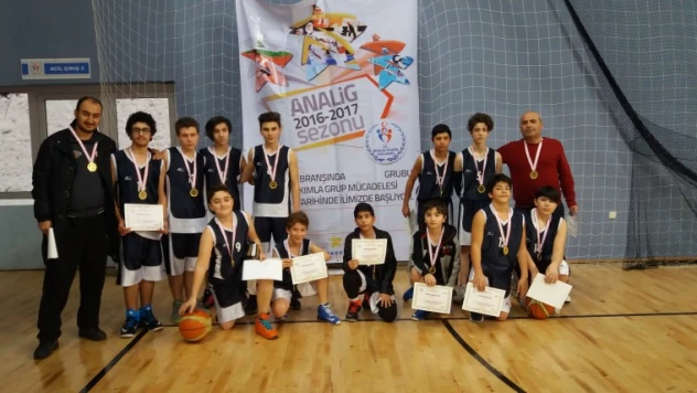Bartın yıldızlar basketbol takımı grubunun birincisi oldu