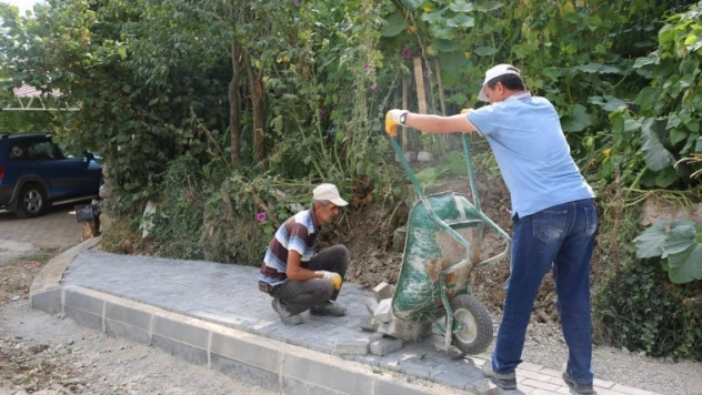 BALAMBA'DA KALDIRIM ÇALIŞMASI