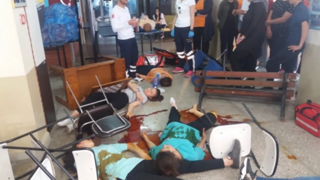 Öğrencilerden nefes kesen tatbikat