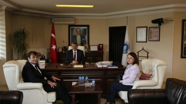 Bartın Belediye Başkanı Cemal Akın, Makamında Ziyaretçilerini Ağırladı