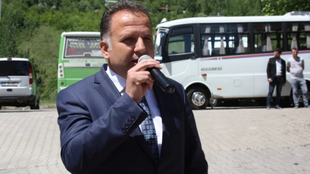 CAN'DAN TUNÇ VE METİN ÇETİN'E ÇÖP KAMYONU ELEŞTİRİSİ