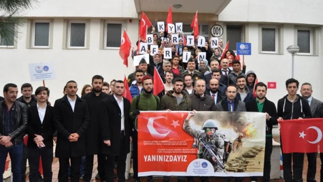 Öğrencilerden gönüllü askerlik başvurusu