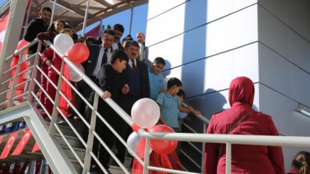 HENDEKYANI ÜST GEÇİDİ PROJESİ TAMAMLANDI