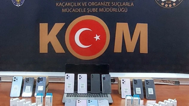Gümrük kaçağı telefonlar ele geçirildi