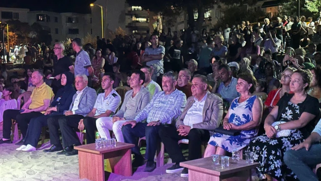 Halk dansları çoşturdu
