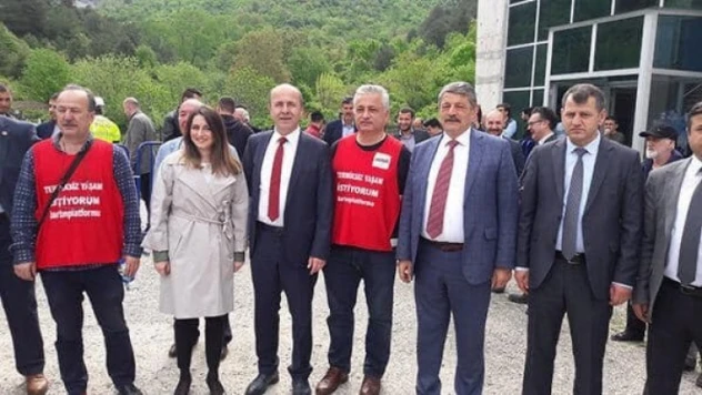 Hattat'tan Amasra Belediyesi ve Çakır'a tazminat davası