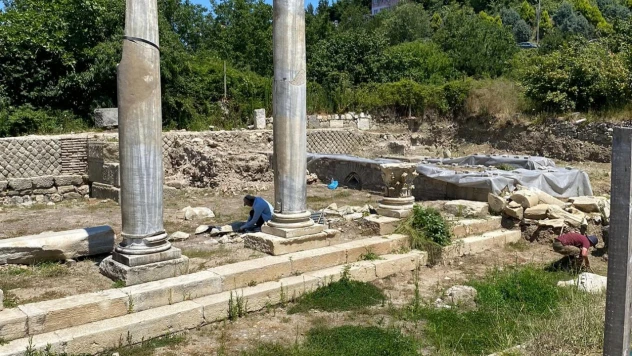 İl Müdürü kazı alanını inceledi