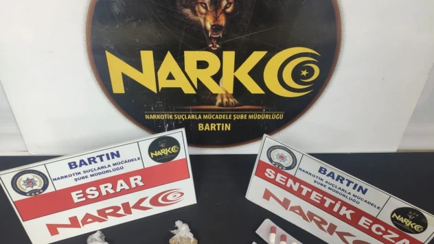 İnternetten elektronik sigara satarken yakalandılar