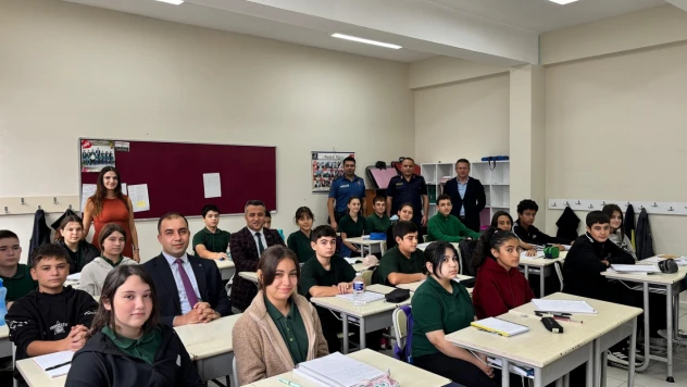 Kaymakam Kadiroğlu'ndan Öğrencilere Başarı Dileği