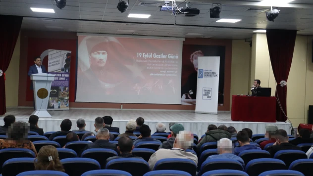 Kıbrıs Gazisi Gazioğlu Anılarıyla Gaziler Günü'nü Taçlandırdı