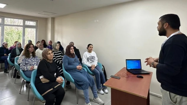 Kozcağız ASM'de Ailelere 'Çocuk Akademisi' Eğitimi