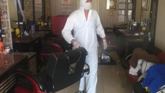 Kuaför ve berberler açılışa hazırlanıyor