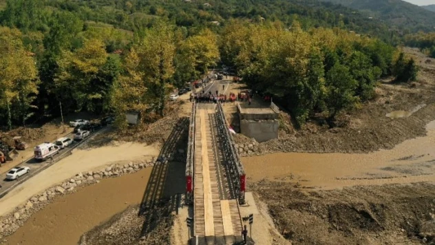 KUMLUCA-2 KÖPRÜSÜNÜN YERİNE YAPILAN PANEL KÖPRÜ TRAFİĞE AÇILDI