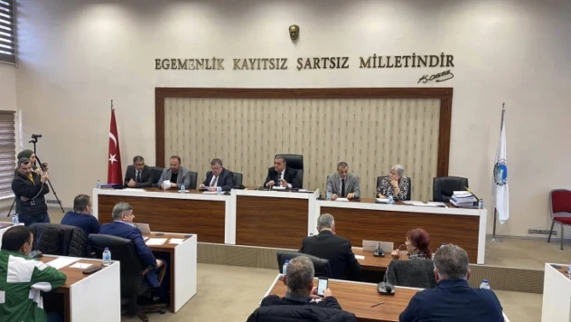 Meclis 27 maddeyle yarın toplanıyor