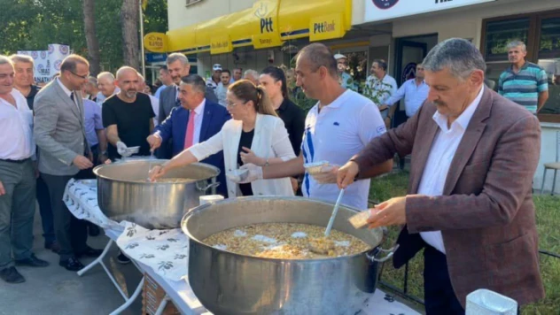 MESO'dan aşure ikramı