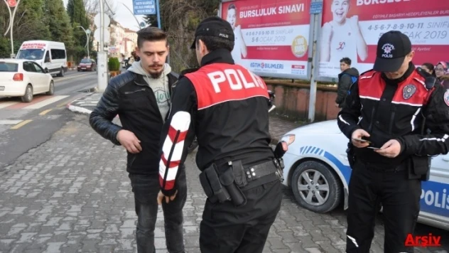 Polis ve jandarmadan okul çevrelerinde denetim