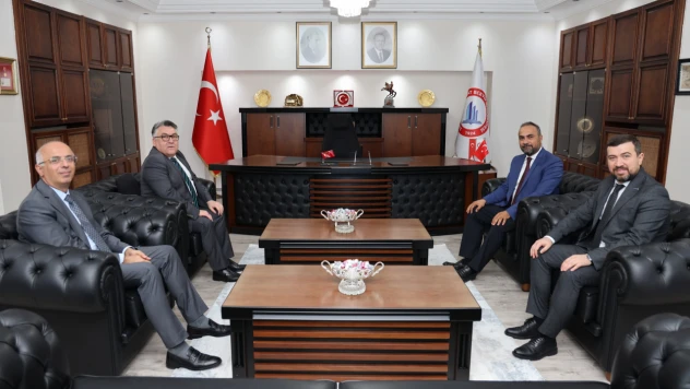 Rektör Akkaya'dan Rektör Özölçer'e ziyaret