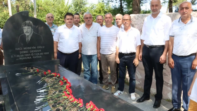 Şemsi Denizer kabri başında anıldı