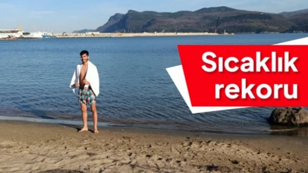 Sıcaklık rekoru kırıldı, denize girdi