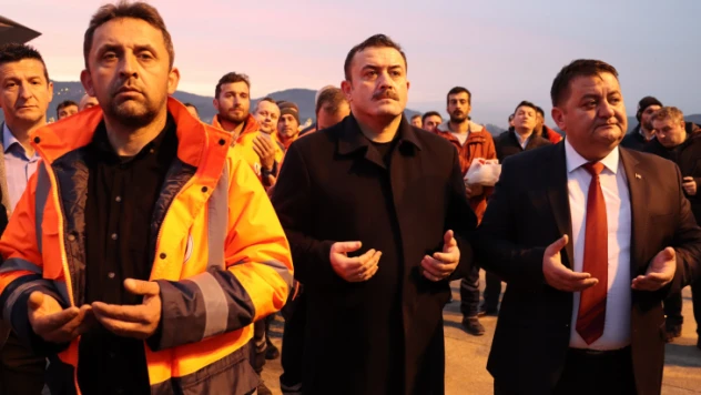 Son madenci grubu da döndü