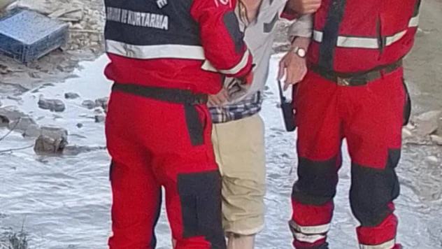 Su kanalına düştü