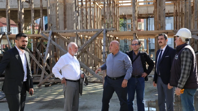 TDV Heyeti Camii İnşaatını İnceledi