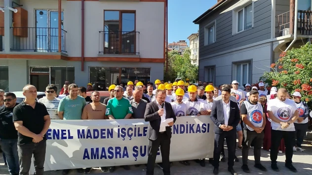 TTK Amasra madencilerinden AK Parti önünde zam tepkisi