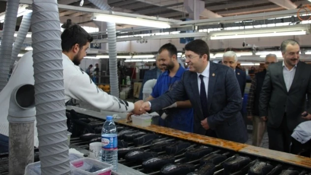 Tunç, 1 Mayıs Emek ve Dayanışma Günü'nü kutladı