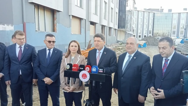 Tunç: 'Bartın'a 1.000 Kişilik Konferans Salonu ve Eğitim Tesisi Geliyor'