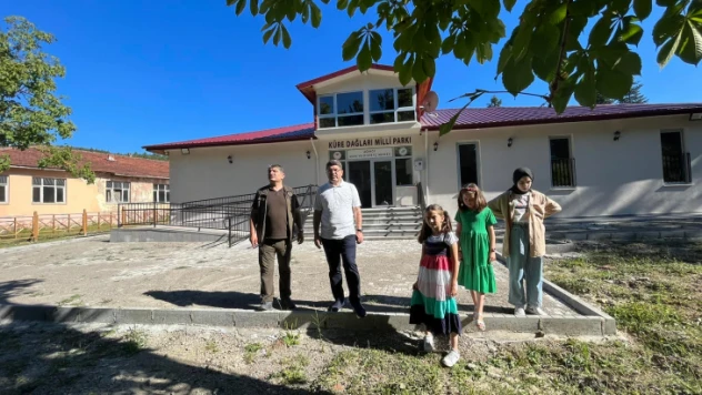 Tunç, Küre Dağları Tahnit Müzesi'ni gezdi
