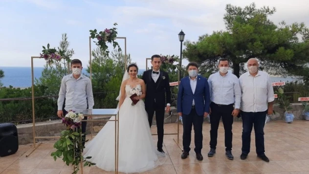 Tunç nikah şahidi oldu