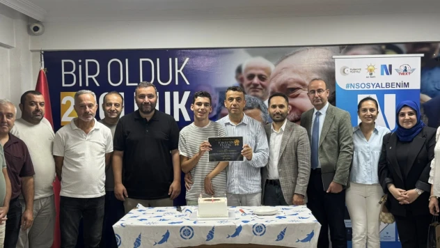 Türkiye'nin En Genç Üyesi AK Parti'de
