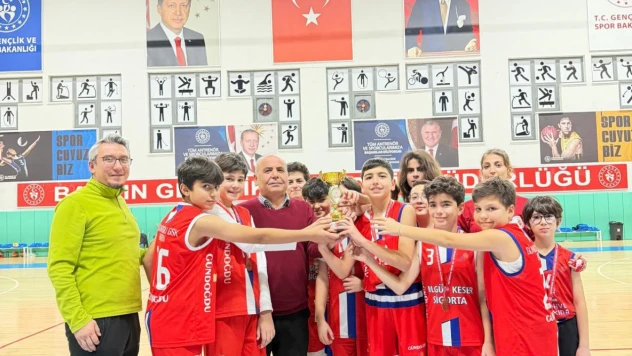 U14 Basketbolda Şampiyon Ata Spor Kulübü