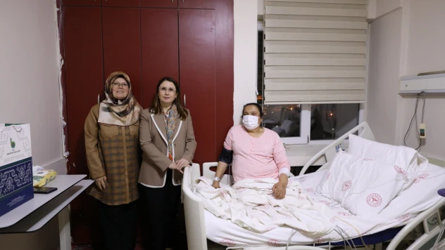 Vali Arslan'dan Muhtar Ülviye Kaya'ya Geçmiş Olsun Ziyareti