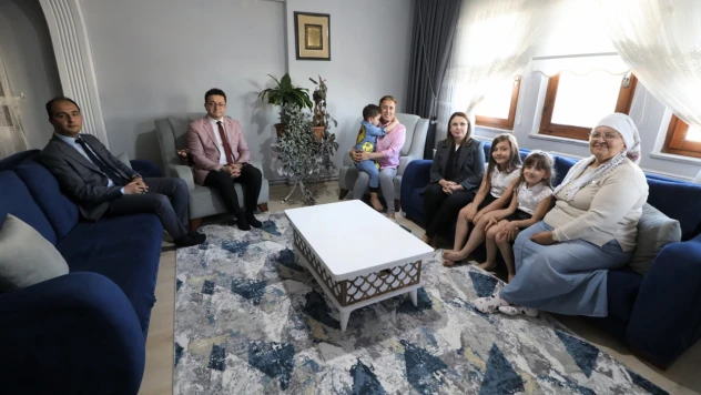 Vali Arslan hanelere konuk oldu