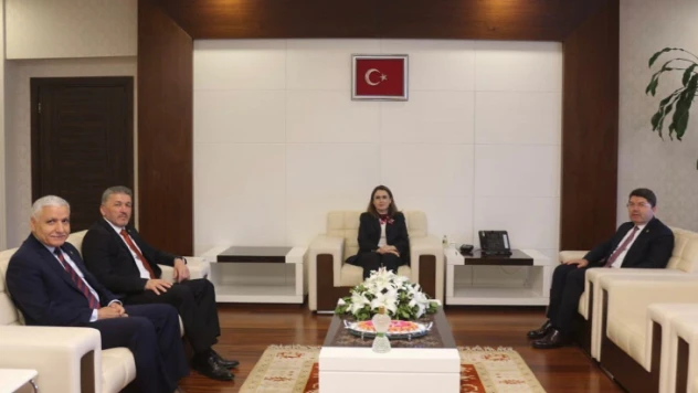 Vali Arslan'a ilk ziyaretler